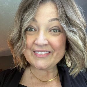 Welcome to my closet! I love shopping and my obsession is handbags!